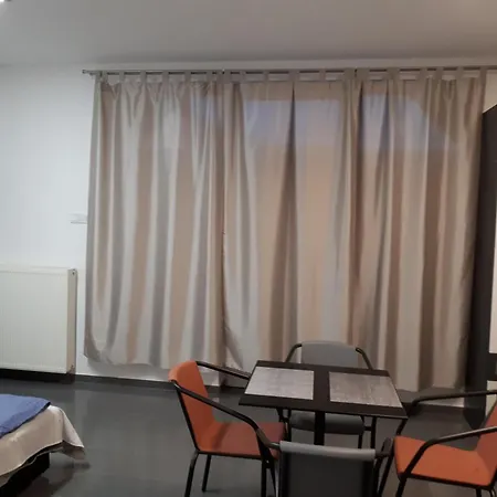Apartment Kertvarosi *