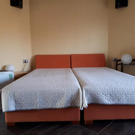 Apartment Kertvarosi Tiszaujvaros