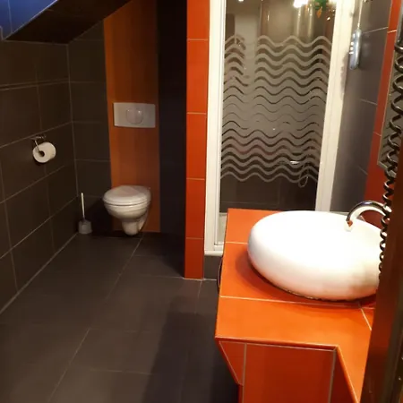 Kertvarosi *