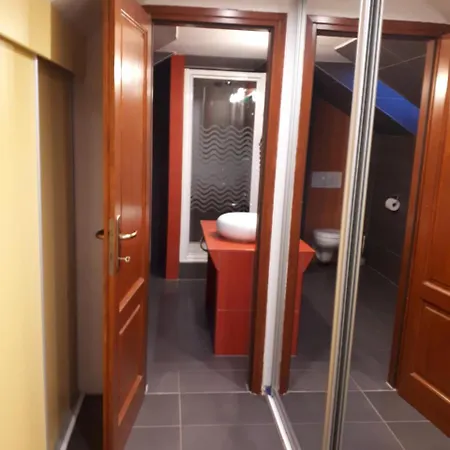 Kertvarosi Apartment Tiszaujvaros