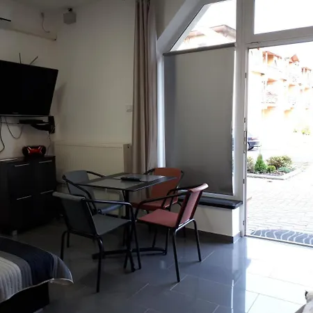 Apartment Kertvarosi Tiszaujvaros