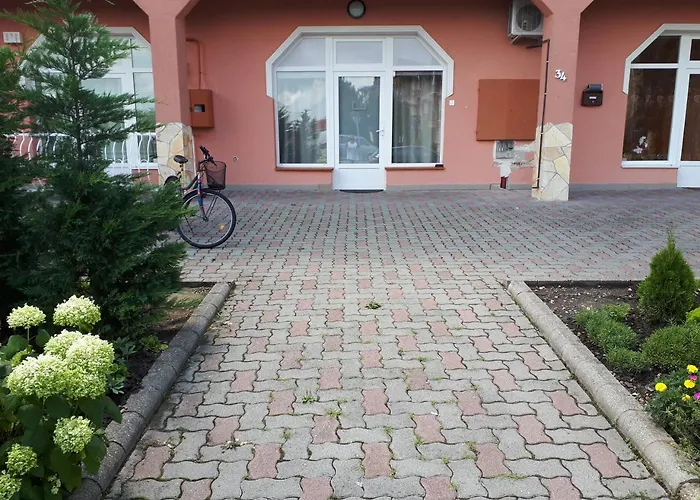 Kertvarosi Lägenhet *