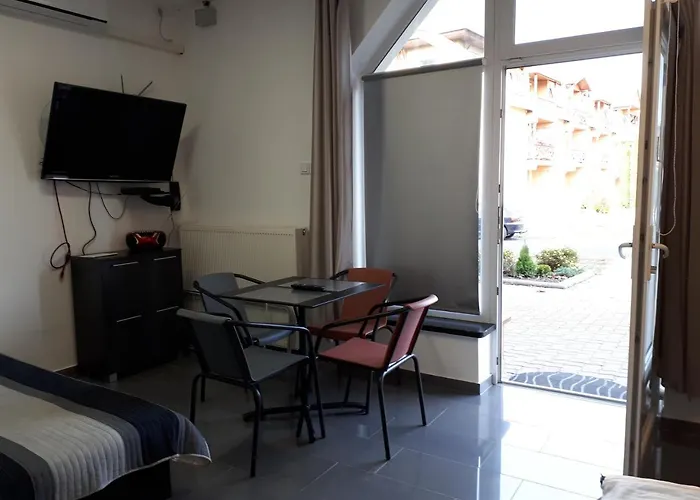 Apartment Kertvarosi Tiszaujvaros